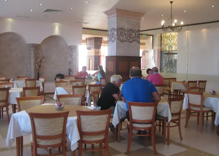 酒店 Tiva Del Mar 4*