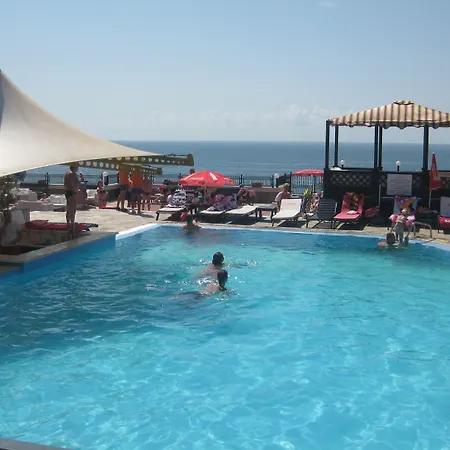 Tiva Del Mar Hotel